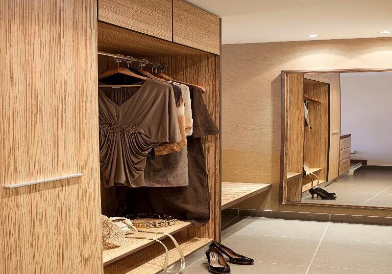 オーシャンビュージュニアスイート, Olympic Palace