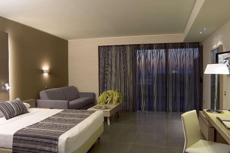 オーシャンビューファミリールーム, Olympic Palace