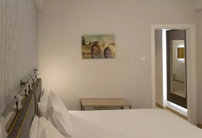 Habitació Triple Estàndard, Pan