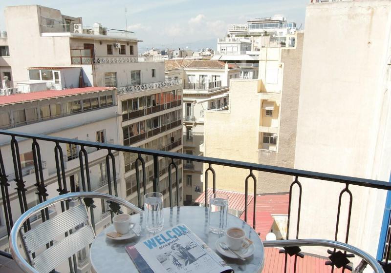 غرفة قياسية, Pan