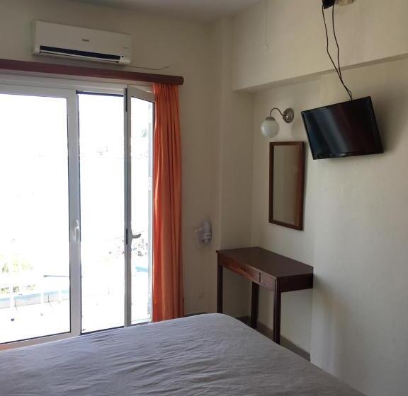 غرفة قياسية إطلالة جانبية علي البحر, Papasotiriou