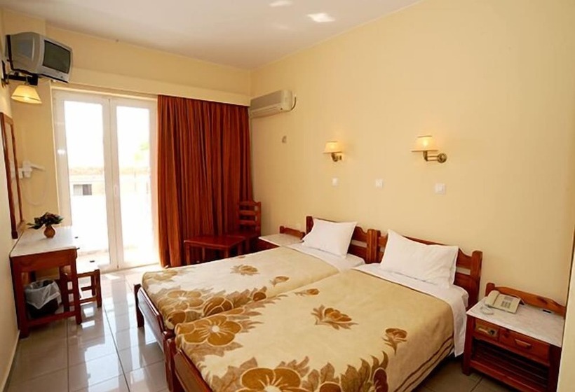 スタンダードシングルルーム, Paritsa