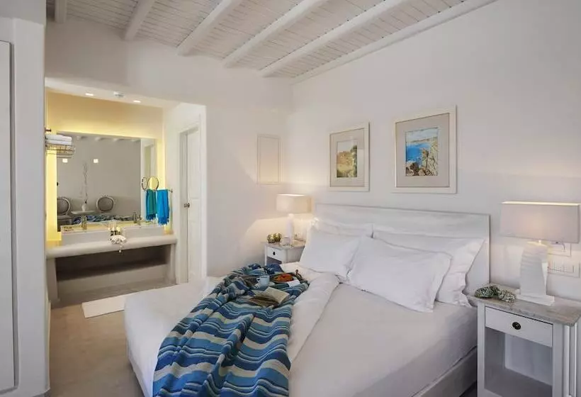 Sviitti Merinäkymä, Petinos Beach