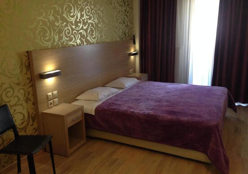 غرفة قياسية, Rotonda