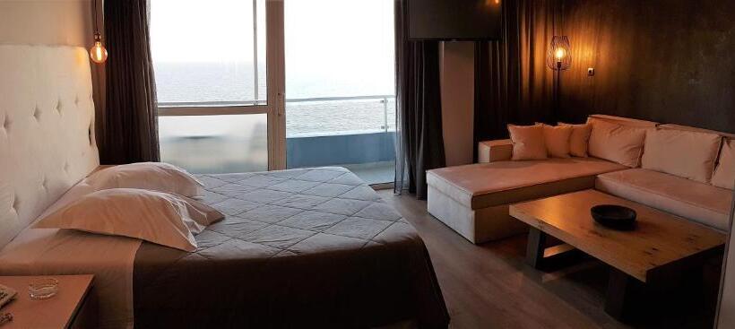 סוויטת ג'וניור דלוקס נוף לים, Scorpios Sea Side