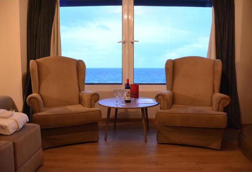 סוויטת ג'וניור דלוקס נוף לים, Scorpios Sea Side