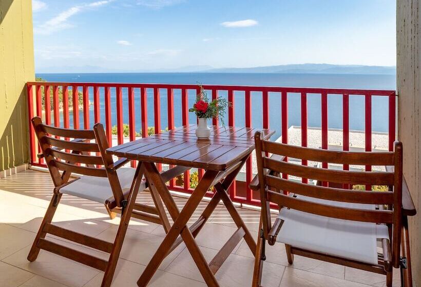 اتاق لوکس با چشم‌انداز دریا, Skiathos Palace