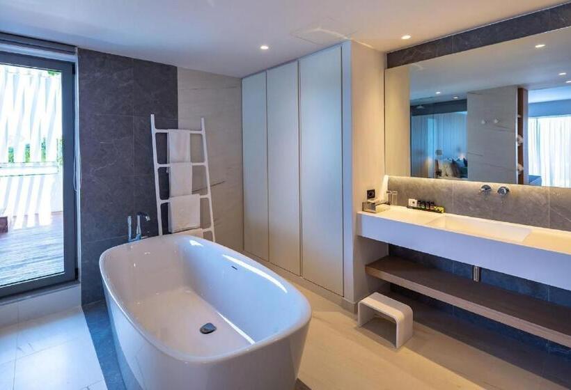 パノラミックビュースイート, Skiathos Palace