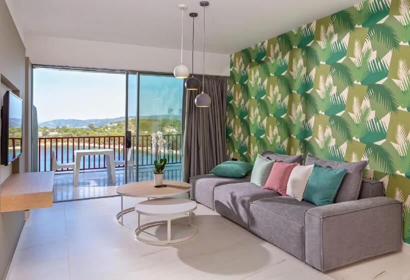 パノラミックビュースイート, Skiathos Palace