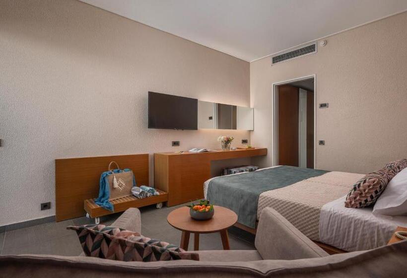 景色の見えるスーペリアルーム, Skiathos Palace