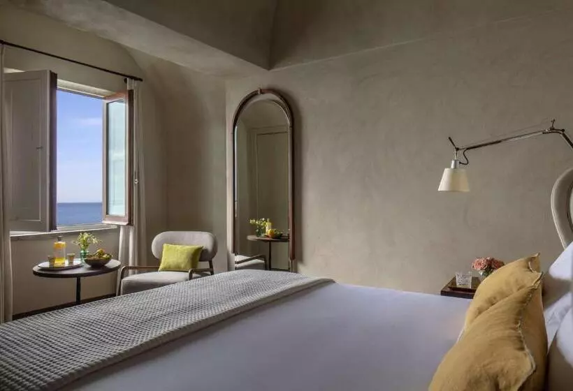 اتاق لوکس با چشمانداز دریا, Anantara Convento di Amalfi Grand Hotel