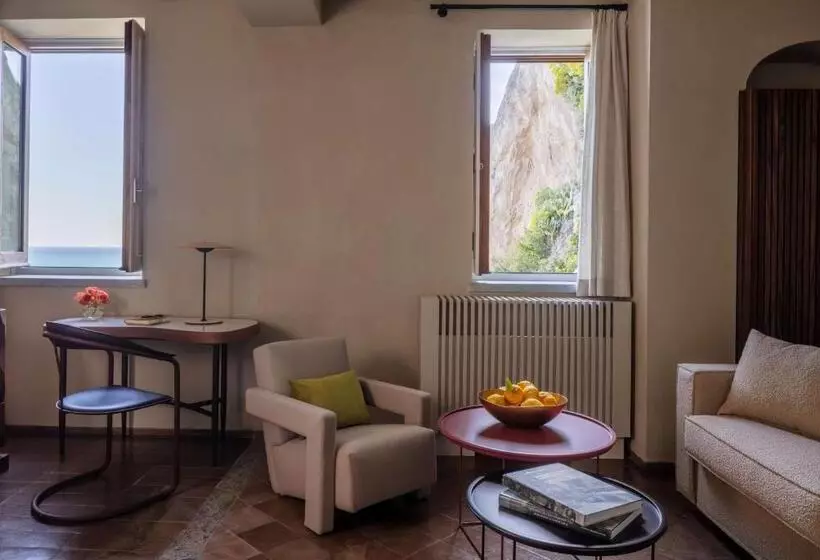 سوییت با چشمانداز دریا, Anantara Convento di Amalfi Grand Hotel