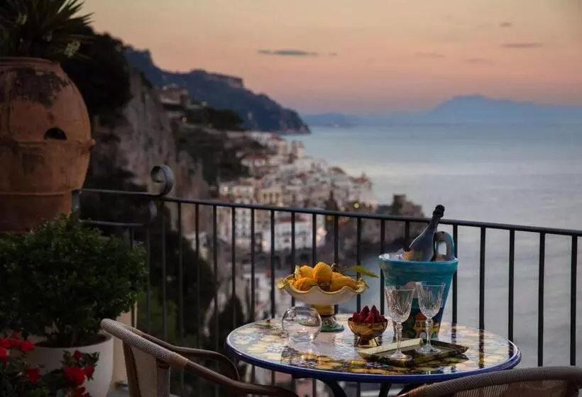 سوئیت جونیور با چشمانداز, Anantara Convento di Amalfi Grand Hotel