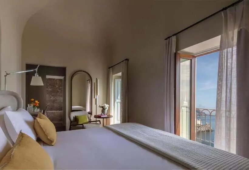 اتاق پرمیوم با چشمانداز دریا, Anantara Convento di Amalfi Grand Hotel