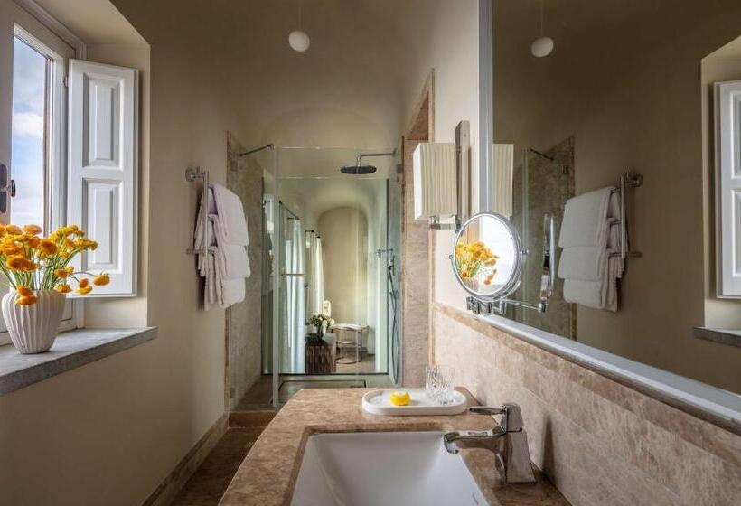 オーシャンビュージュニアスイート, Anantara Convento di Amalfi Grand Hotel