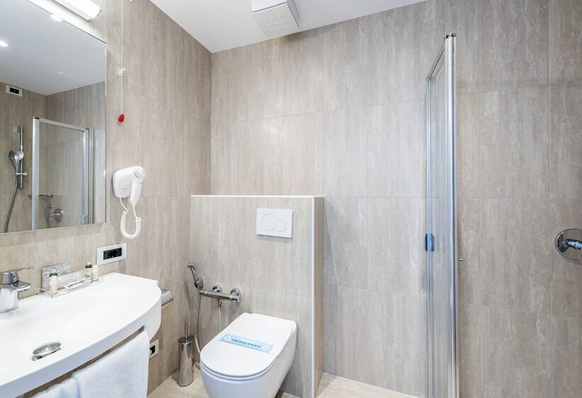 חדר סטנדרט נוף להרים, Asnigo