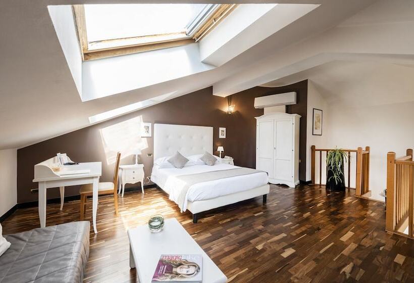 סוויטת ג'וניור נוף לאגם, Asnigo