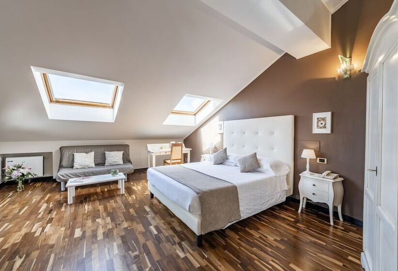 סוויטת ג'וניור נוף לאגם, Asnigo