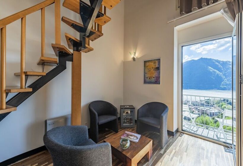 סוויטת ג'וניור נוף לאגם, Asnigo