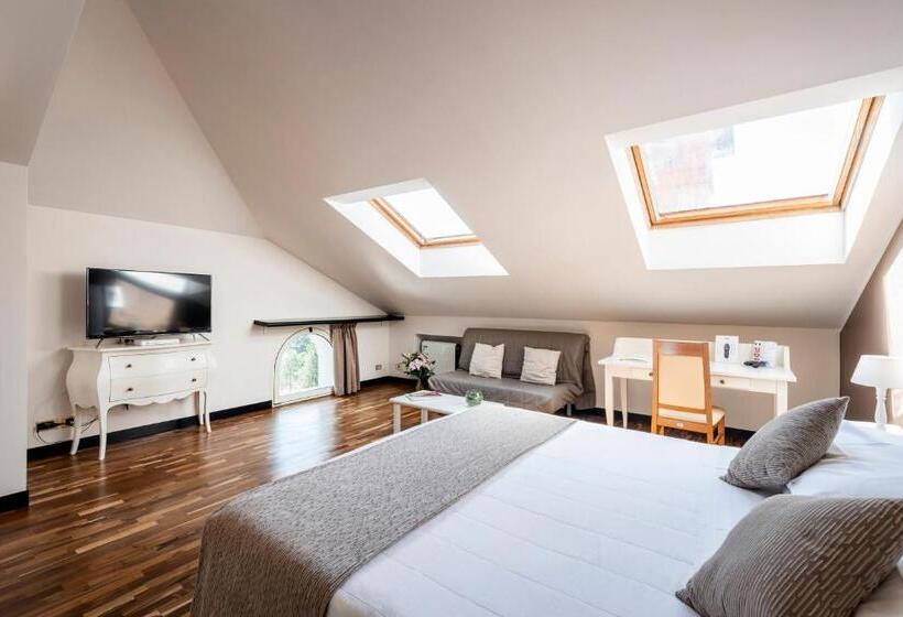 סוויטת ג'וניור נוף לאגם, Asnigo