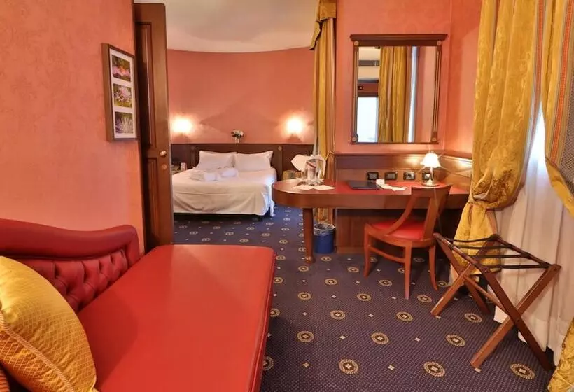 سوییت جونیور, Best Western City
