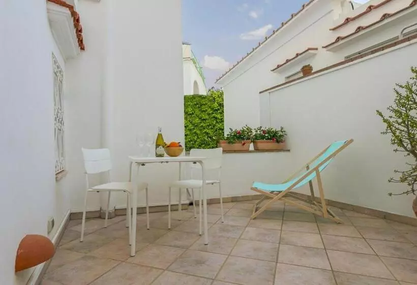 اتاق استاندارد, Il Capri Hotel