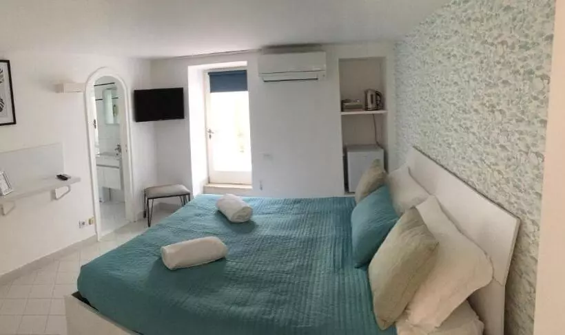 اتاق استاندارد, Il Capri Hotel