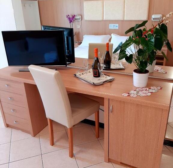 חדר סטנדרט עם מרפסת, Cormoran