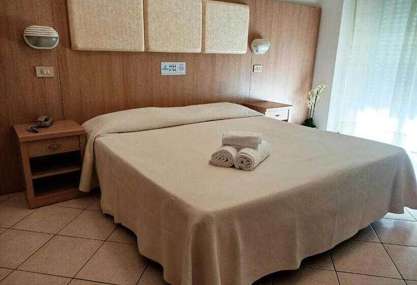 חדר סטנדרט עם מרפסת, Cormoran