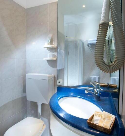 חדר סטנדרט, Cormoran