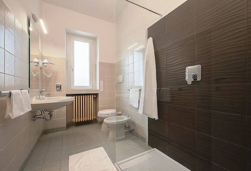 חדר סופריור לארבעה, Delle Rose