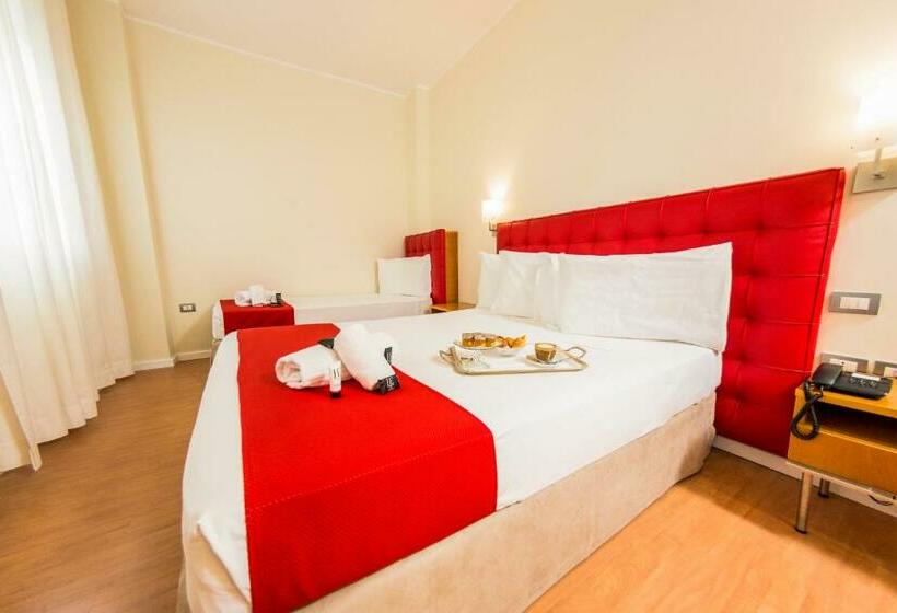 חדר סטנדרט לשלושה, Excelsior Bari