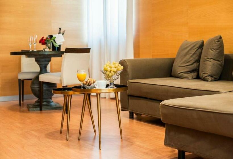 סוויטת ג'וניור דלוקס, Excelsior Bari