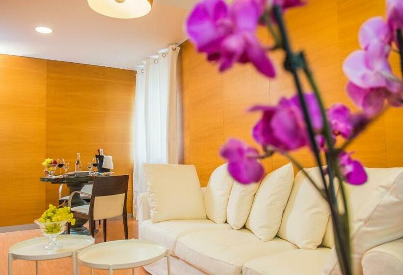 סוויטת ג'וניור דלוקס, Excelsior Bari