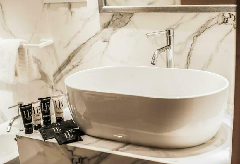 סוויטת ג'וניור דלוקס, Excelsior Bari