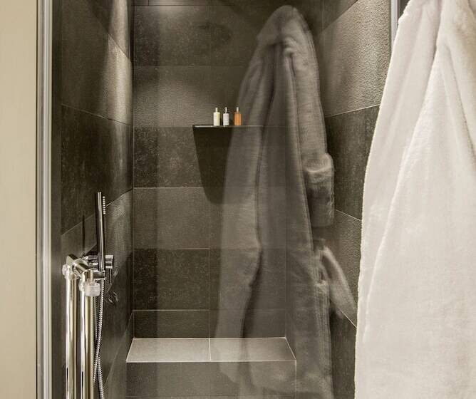 סוויטה, Hermitage Relais & Châteaux