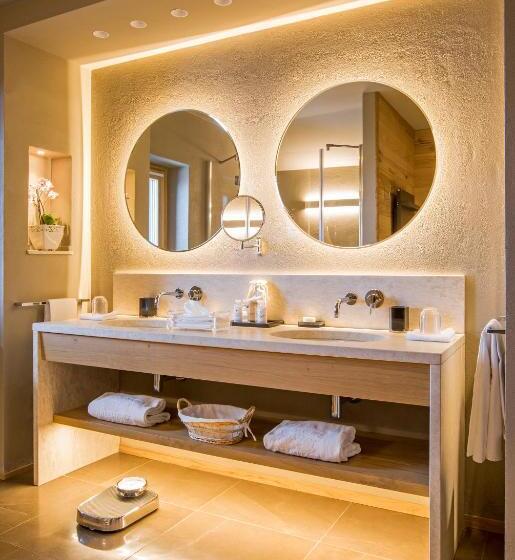 סוויטת סופריור, Hermitage Relais & Châteaux