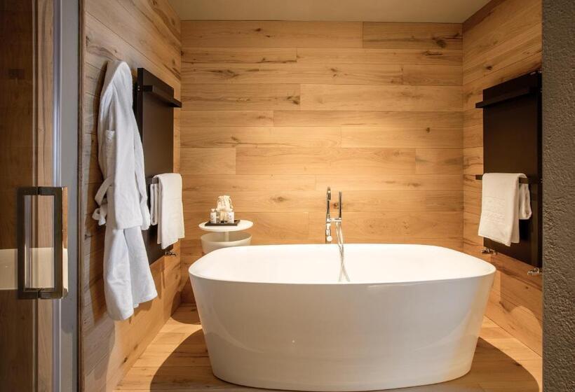 סוויטת סופריור, Hermitage Relais & Châteaux