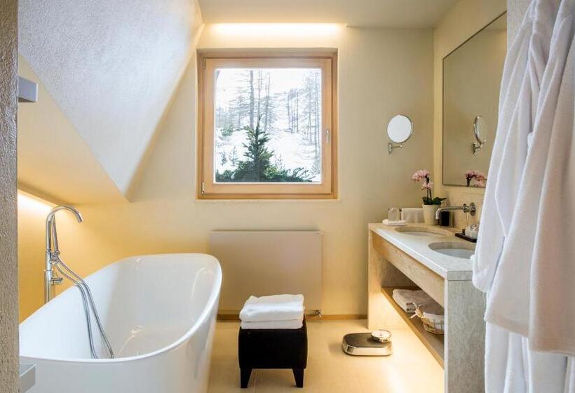 סוויטה דלוקס, Hermitage Relais & Châteaux