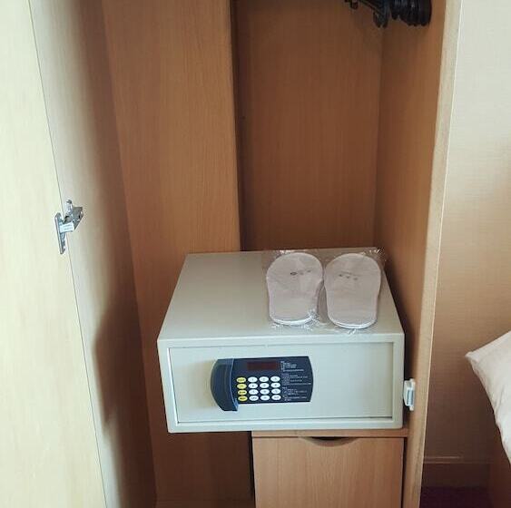 اتاق استاندارد, The Imperial