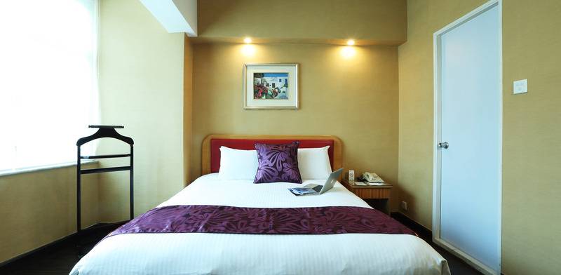 اتاق پرمیوم, The Imperial