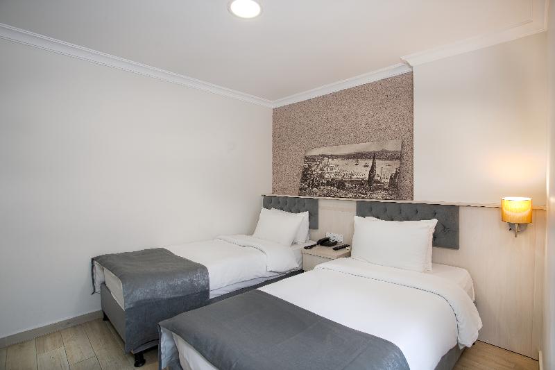 اتاق لوکس, The Imperial