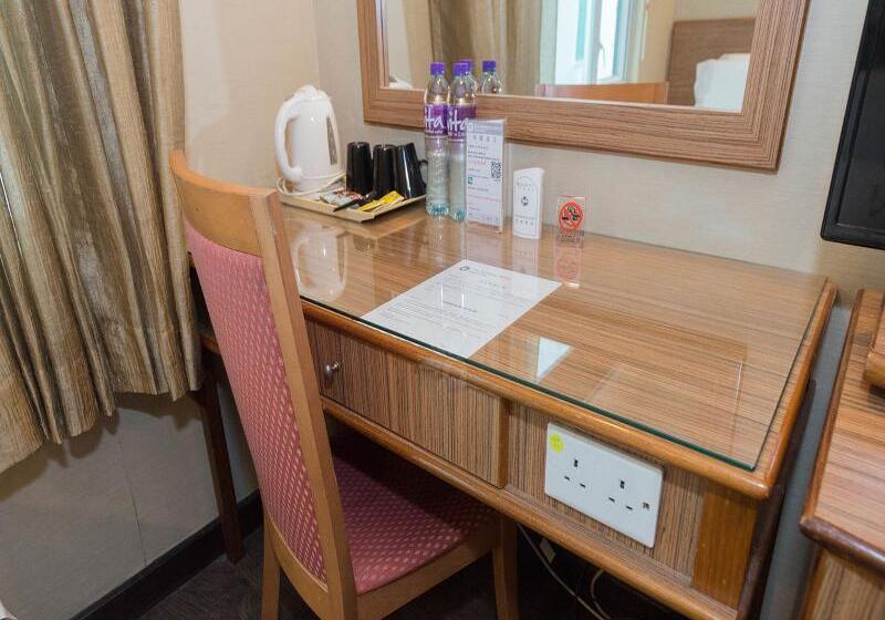 اتاق سوپریور, The Imperial