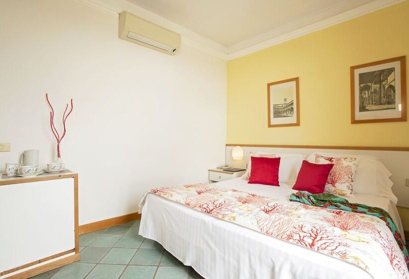 اتاق استاندارد, L'approdo