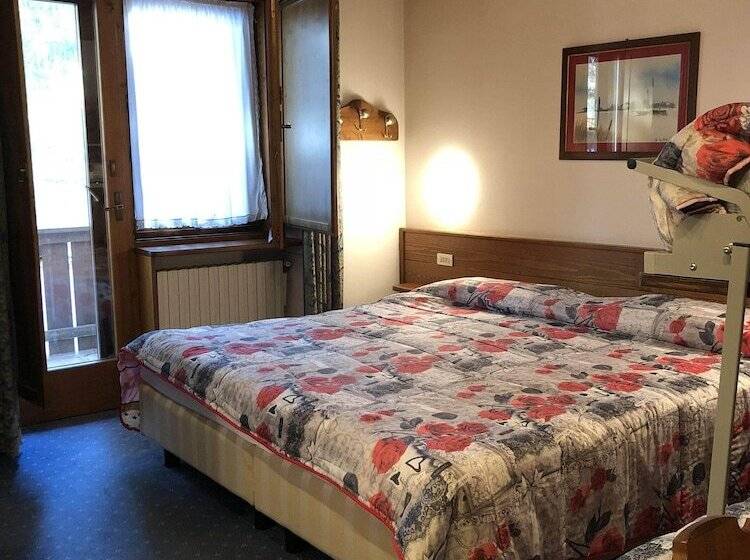 Четырехместный Номер Стандарт Вид на Сад, Majoni