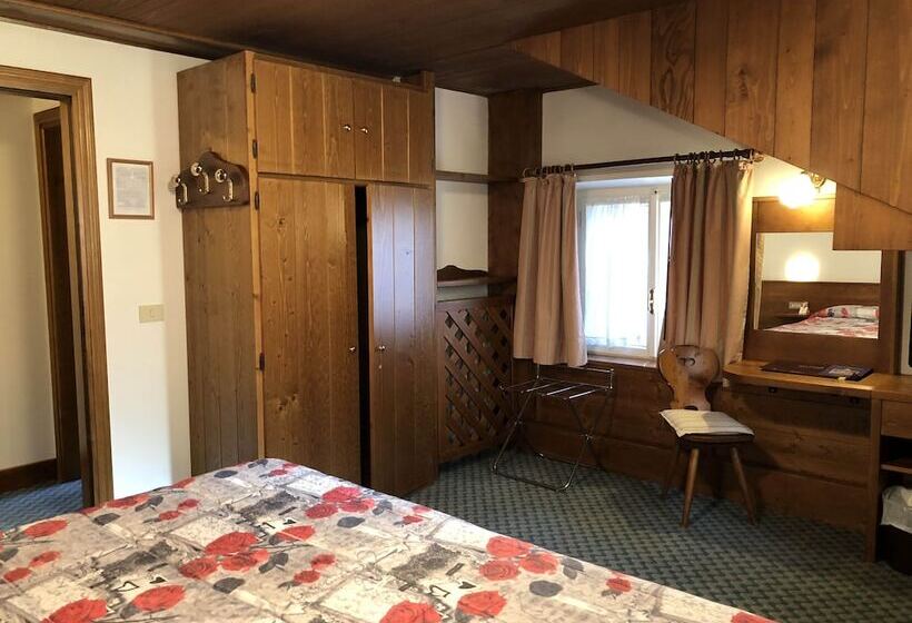 Полулюкс Вид на Горы, Majoni