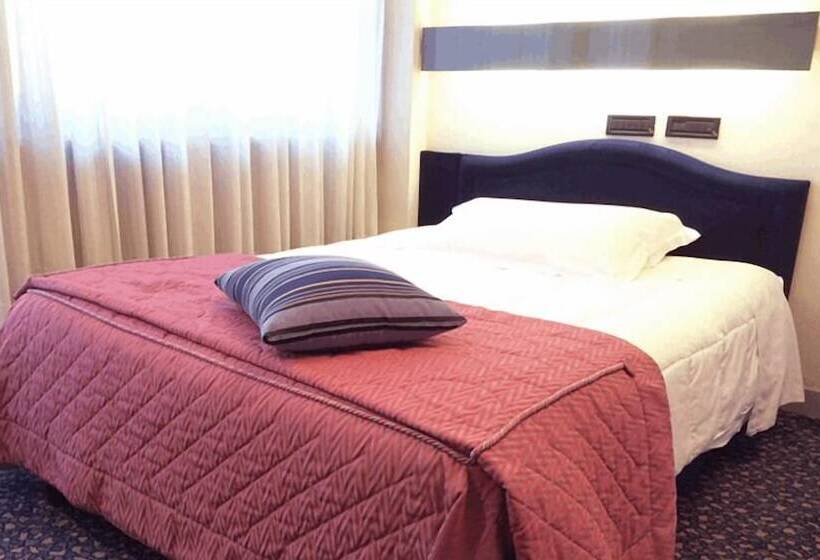 اتاق استاندارد یک نفره, Michelangelo