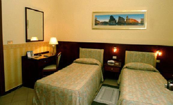 חדר סטנדרט לשלושה, Olimpic