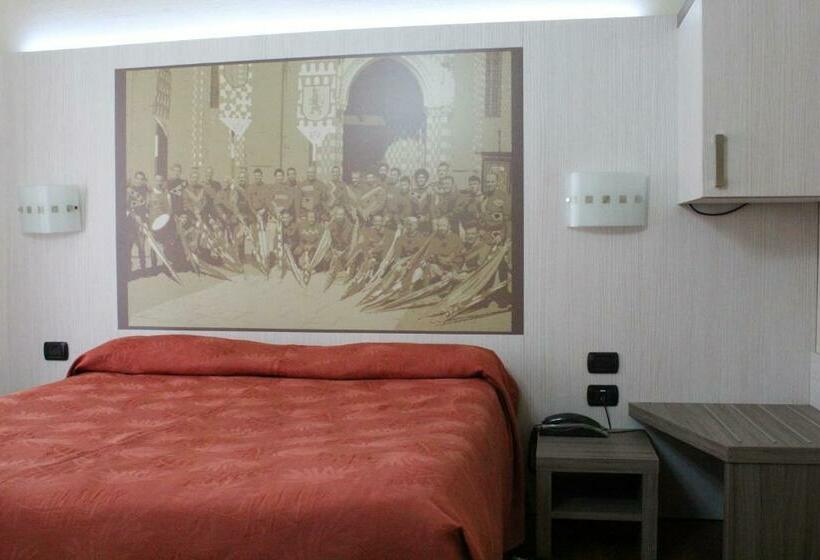 غرفة قياسية, Rainero