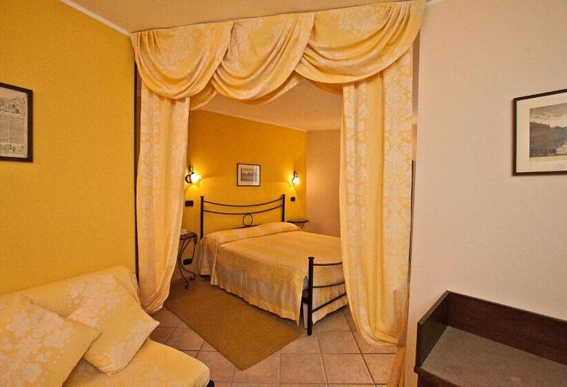 جناح جونيور, Rainero